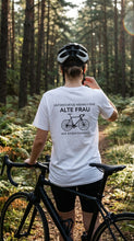 Lade das Bild in den Galerie-Viewer, „Alte Frau“ (Rückendruck) - Unisex T-Shirt