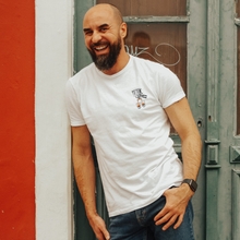 Lade das Bild in den Galerie-Viewer, „cycling &amp; coffee“ (Front+Rückendruck) - Unisex T-Shirt
