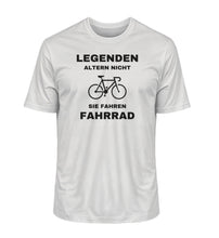 Lade das Bild in den Galerie-Viewer, Größe 4XL - „Legenden" - Unisex T-Shirt in Grau
